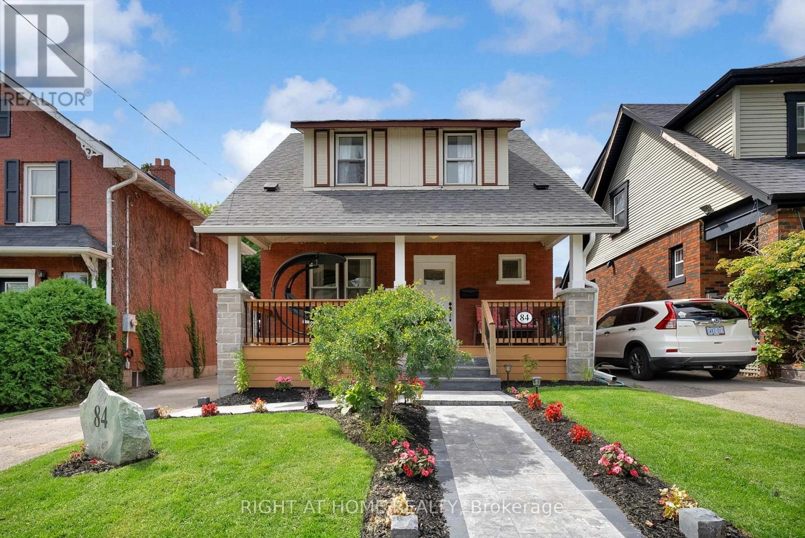 84 Oshawa Boulevard N, Oshawa, Ontario  L1G 5V6 - Photo 1 - E12391302