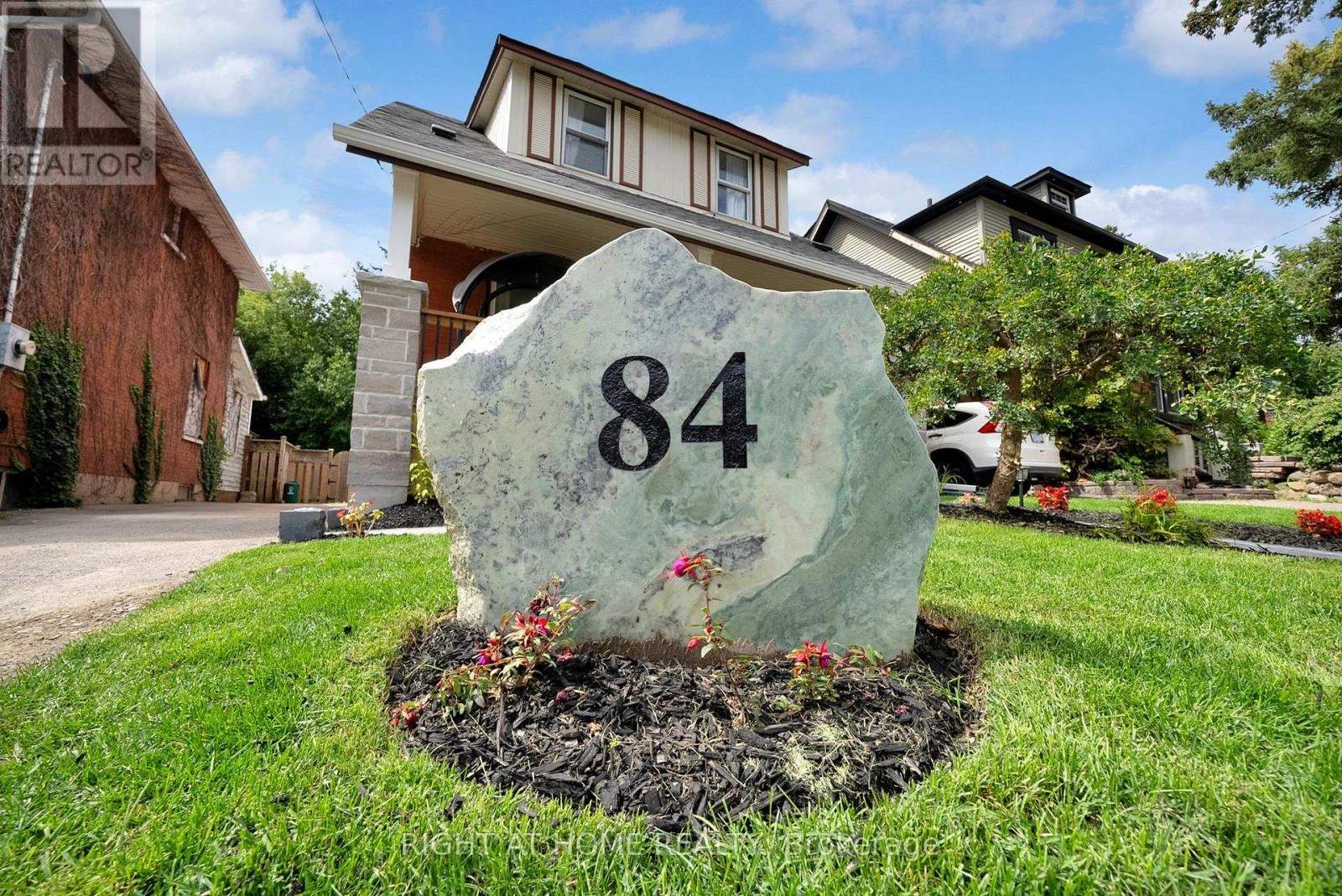 84 Oshawa Boulevard N, Oshawa, Ontario  L1G 5V6 - Photo 2 - E12391302