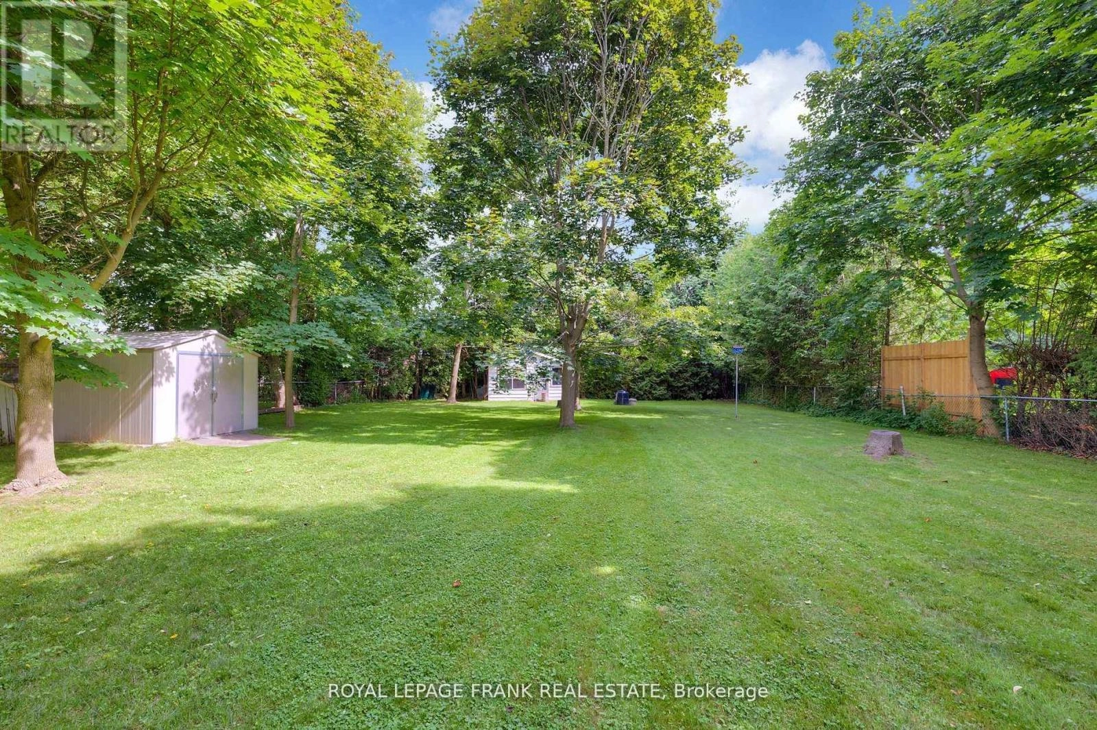17 Phair Avenue, Clarington, Ontario  L1E 2W5 - Photo 3 - E12391434