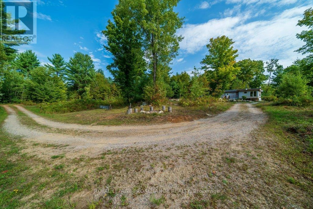 216 Glastonbury Road, Addington Highlands, Ontario  K0H 2G0 - Photo 2 - X12391351