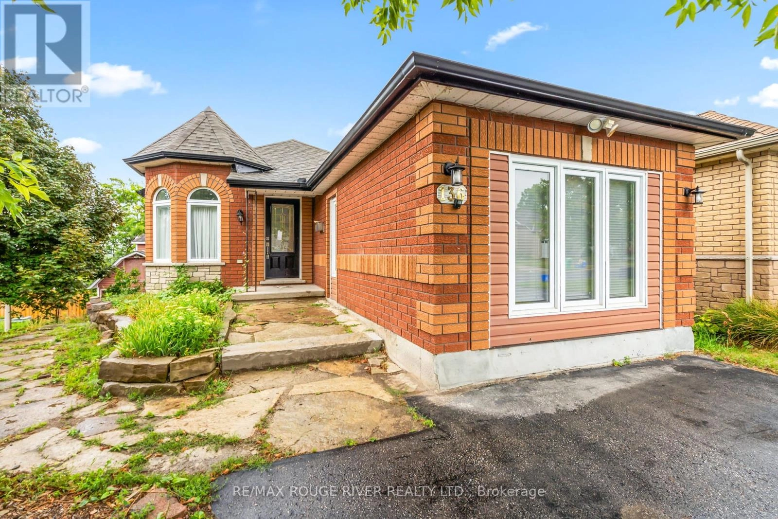 136 Haden Avenue, Peterborough North, Ontario  K9H 7P6 - Photo 3 - X12391640