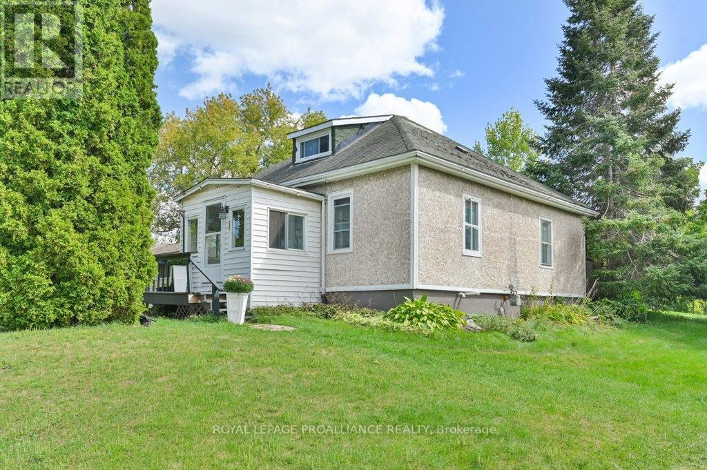 55 St James Street, Stirling-Rawdon, Ontario  K0K 3E0 - Photo 3 - X12391661