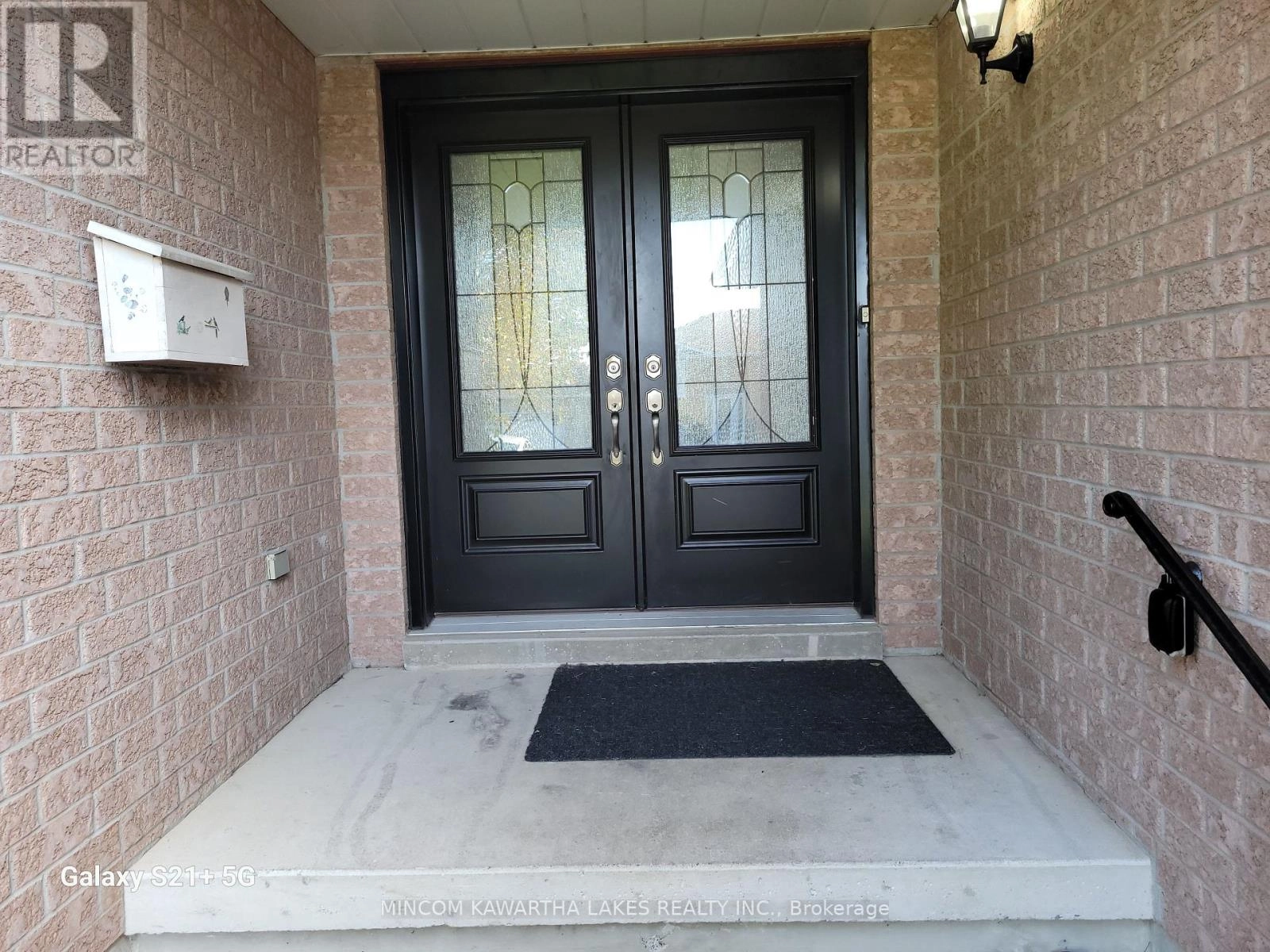 557 Westman Avenue, Peterborough, Ontario  K9K 2E6 - Photo 2 - X12380774