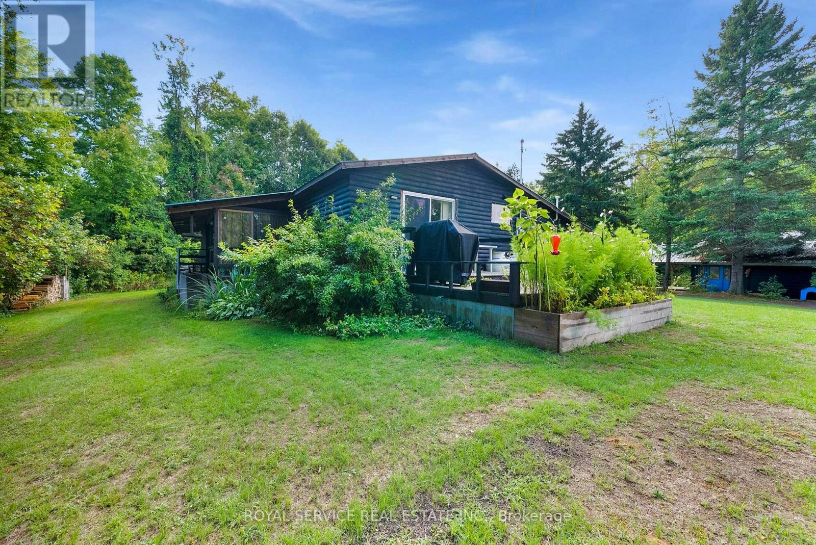 1204 Pigeon Creek Road, Kawartha Lakes, Ontario  L0B 1K0 - Photo 3 - X12391920
