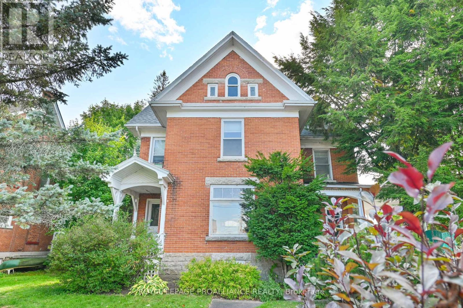 262 Metcalf Street, Tweed, Ontario  K0K 3J0 - Photo 1 - X12392235