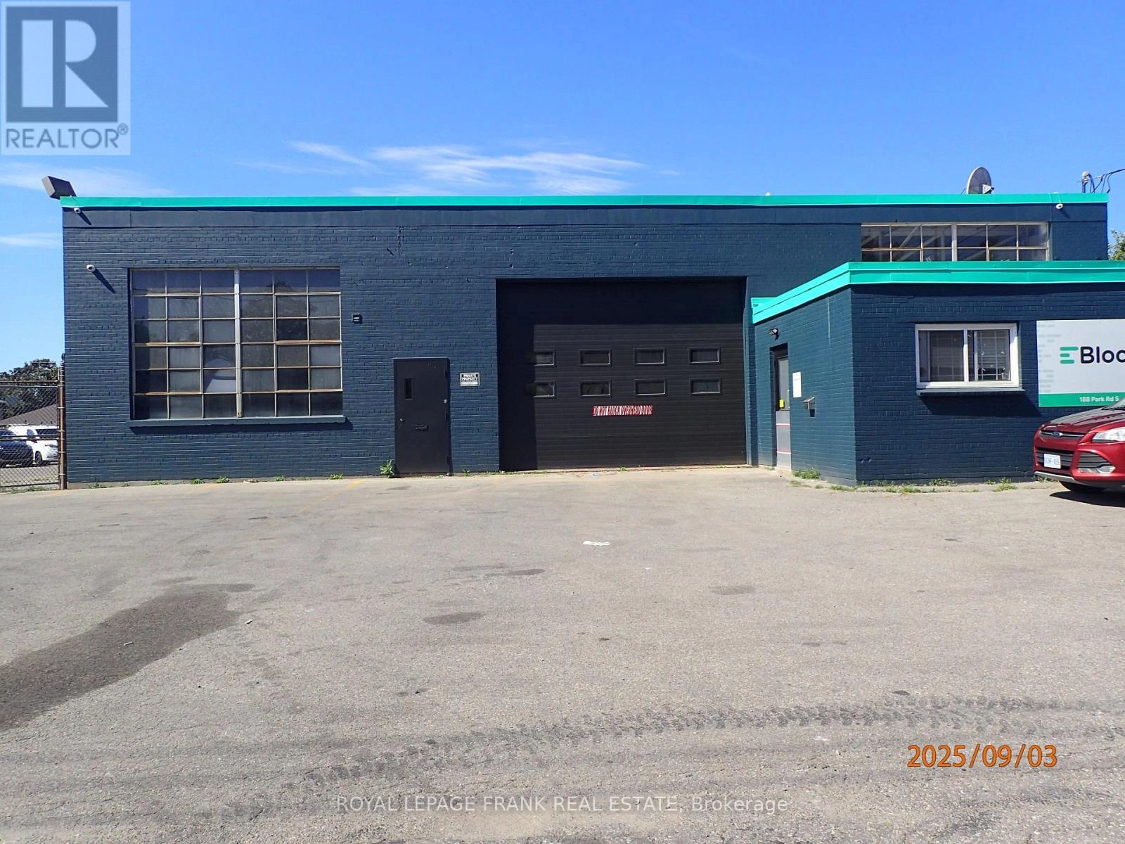 182&188 Park Road S, Oshawa, Ontario  L1J 4H2 - Photo 2 - E11923415