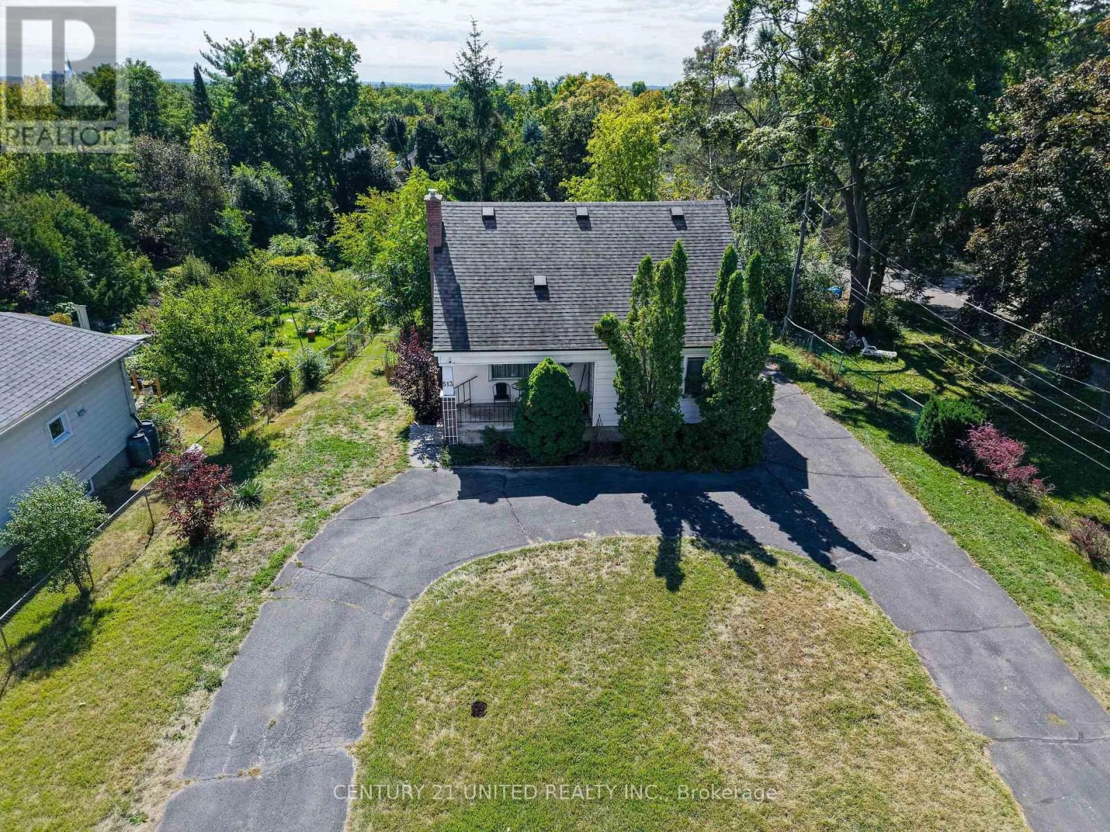 513 Parkhill Road W, Peterborough, Ontario  K9H 3J4 - Photo 1 - X12393570