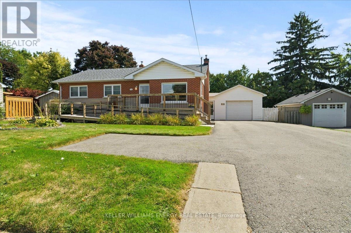 25 Concession Street E, Clarington, Ontario  L1C 1Y2 - Photo 3 - E12393818