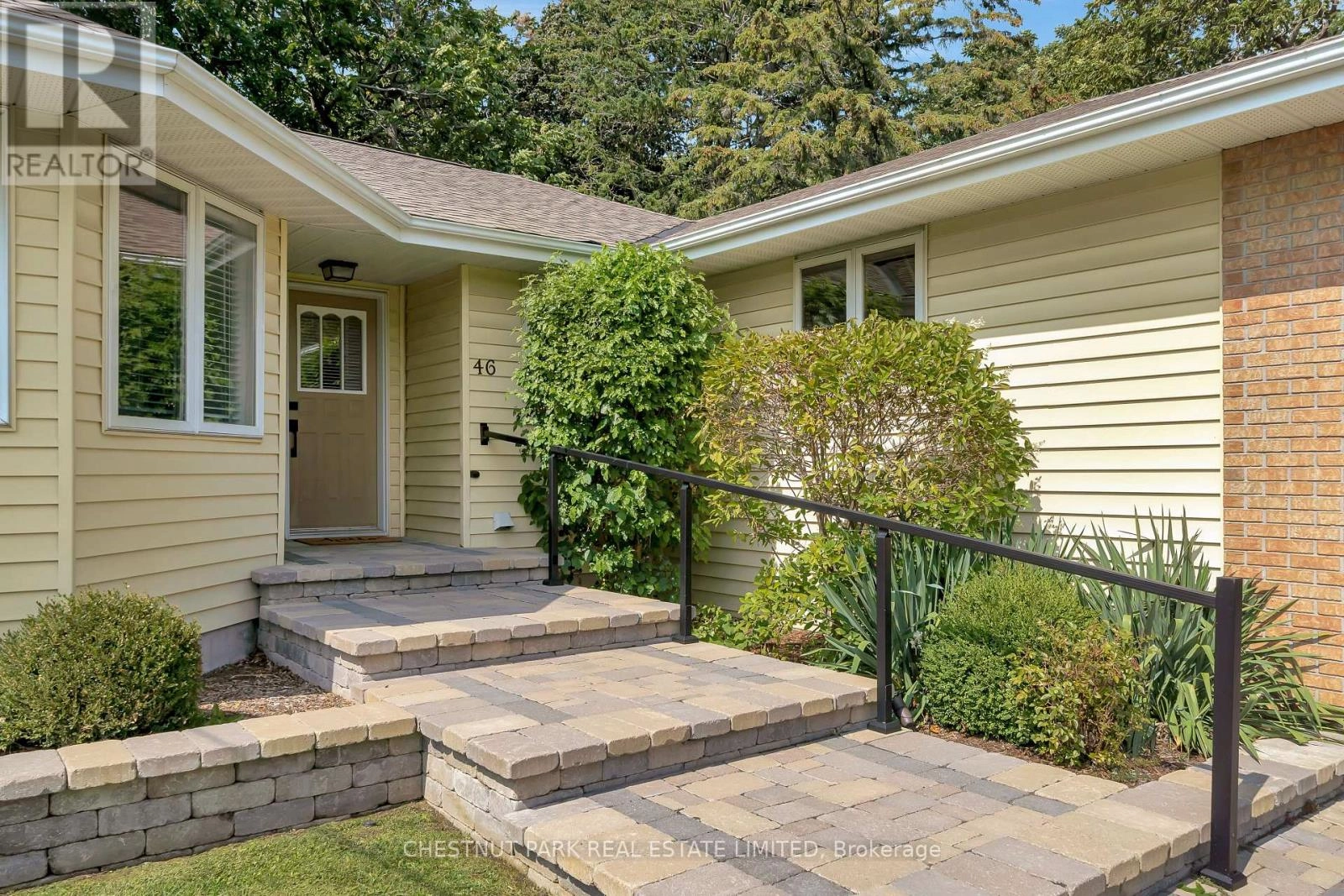 46 Ferguson Street, Prince Edward County, Ontario  K0K 2T0 - Photo 3 - X12393969