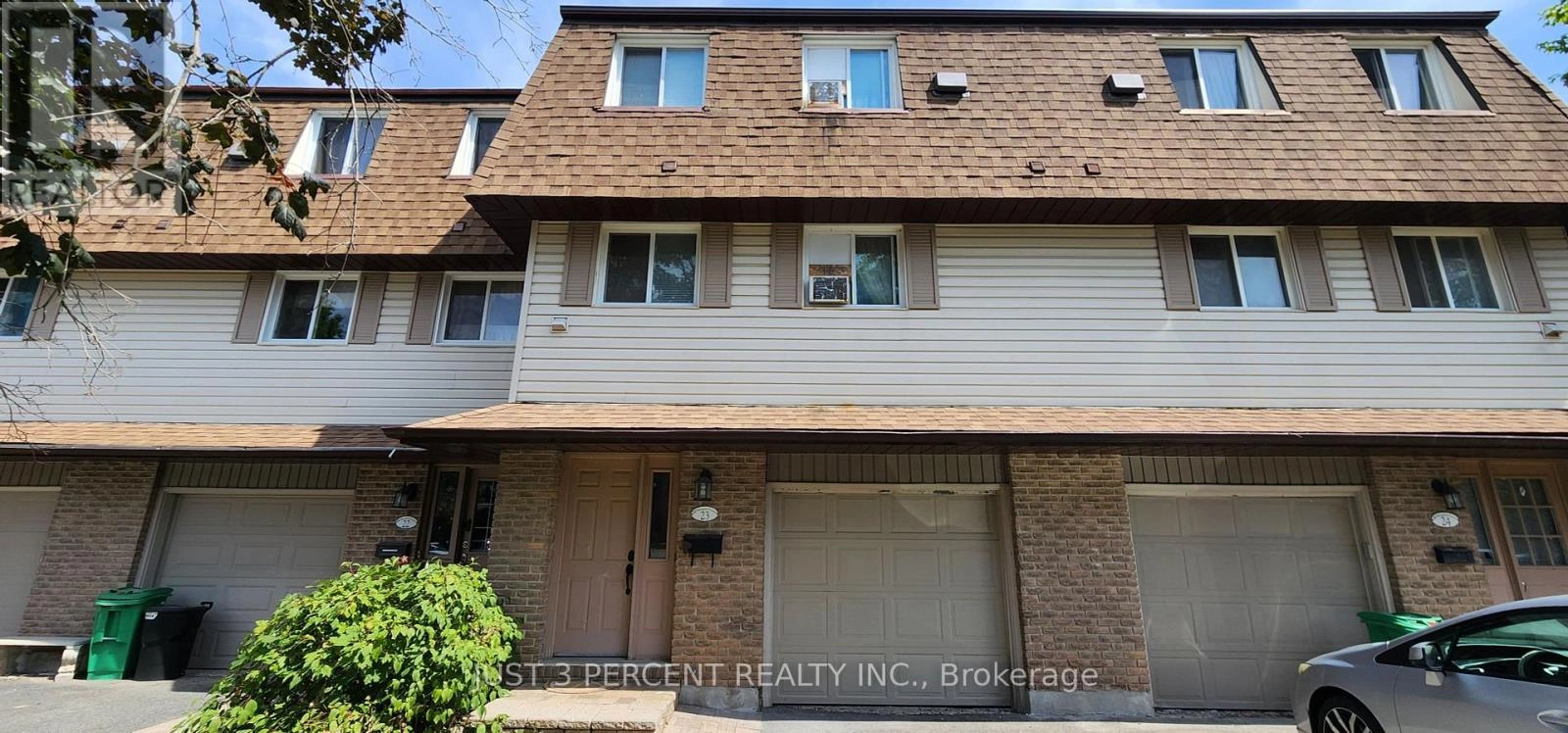 23 - 30 Champlain Crescent, Peterborough, Ontario  K9L 1T1 - Photo 1 - X12394155