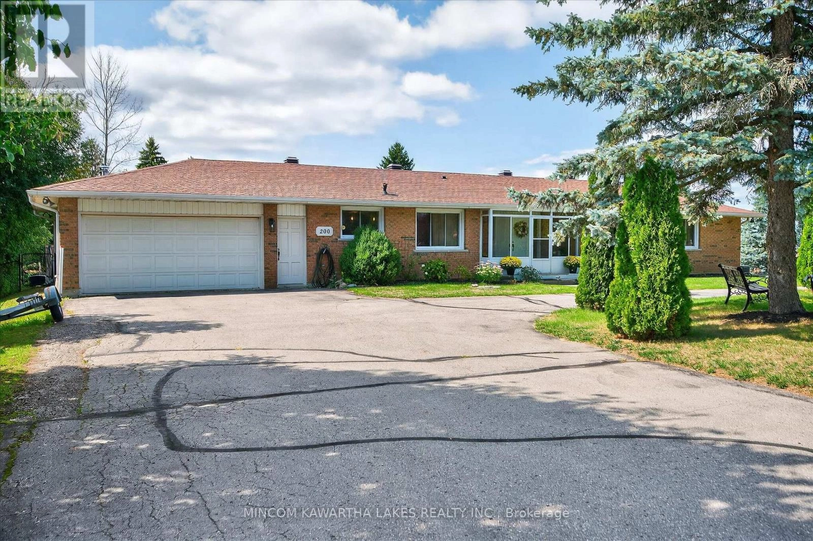 200 Kildeer Lane, Selwyn, Ontario  K0L 1T0 - Photo 1 - X12394353
