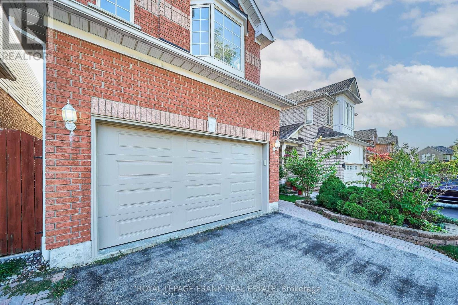 113 Bach Avenue, Whitby, Ontario  L1R 2P8 - Photo 2 - E12394567