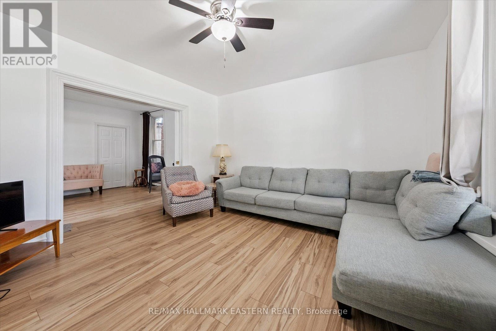 213 Brock Street, Peterborough, Ontario  K9H 2P6 - Photo 3 - X12394601