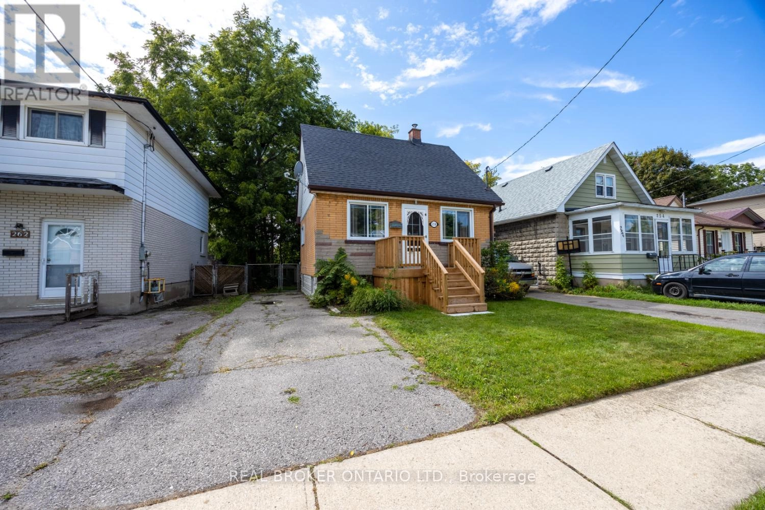258 Verdun Road, Oshawa, Ontario  L1H 5T2 - Photo 3 - E12394691