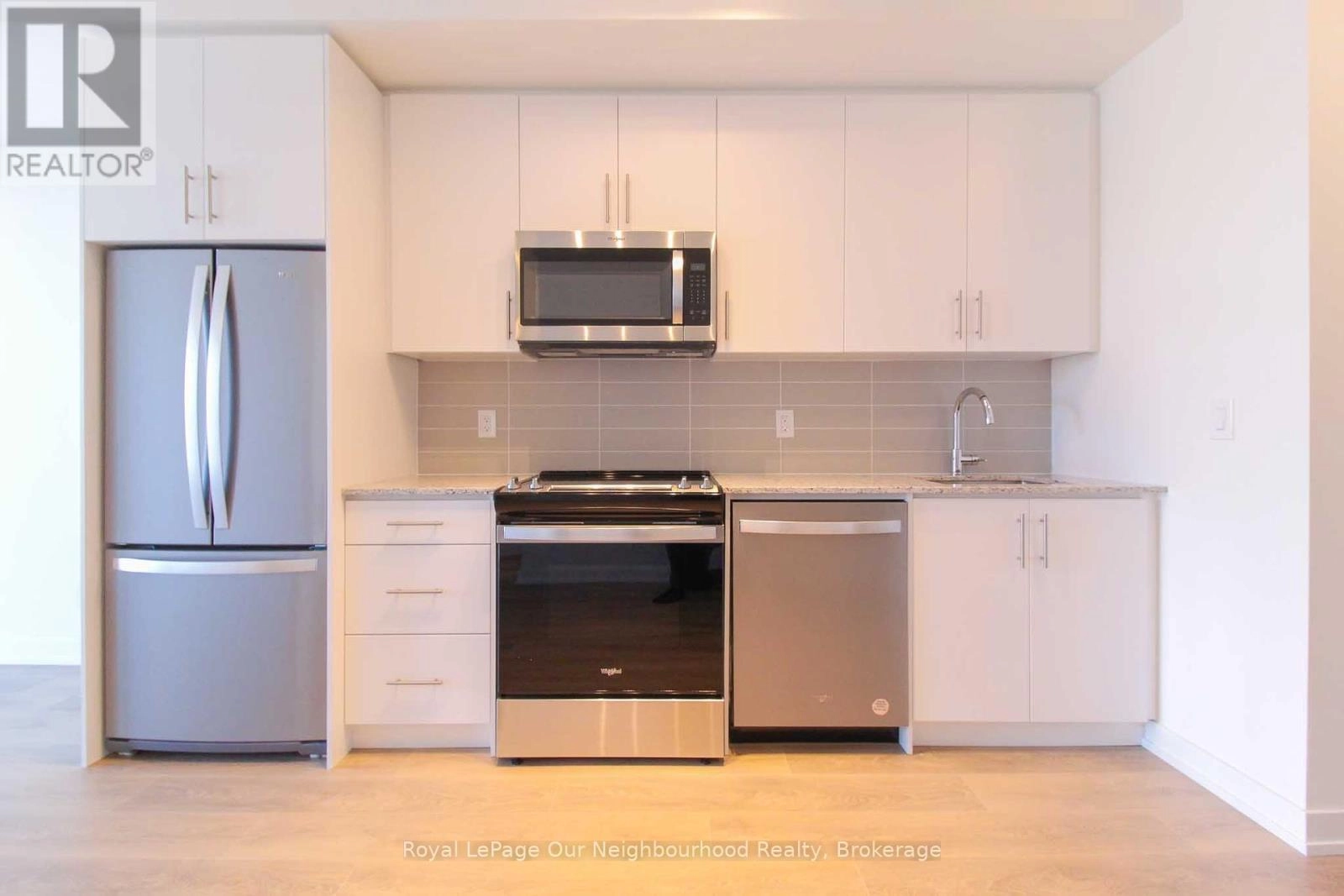 501 - 345 Wheat Boom Drive, Oakville, Ontario  L6H 7X4 - Photo 1 - W12394003
