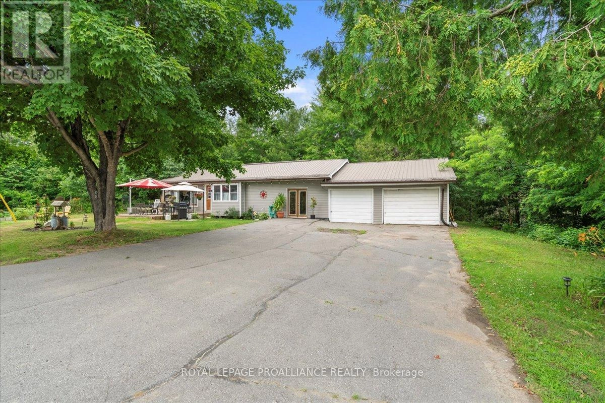 1023 Jewel Road, North Frontenac, Ontario  K0H 1K0 - Photo 2 - X12395009