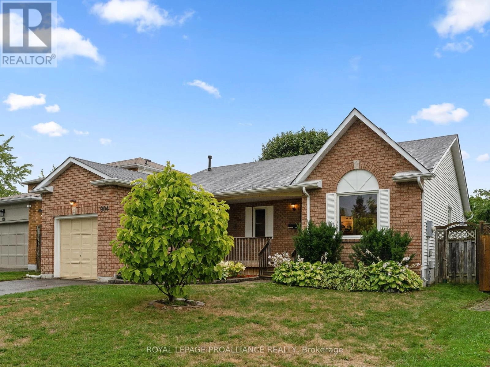 904 Chipping Park Boulevard, Cobourg, Ontario  K9A 5H2 - Photo 1 - X12395012