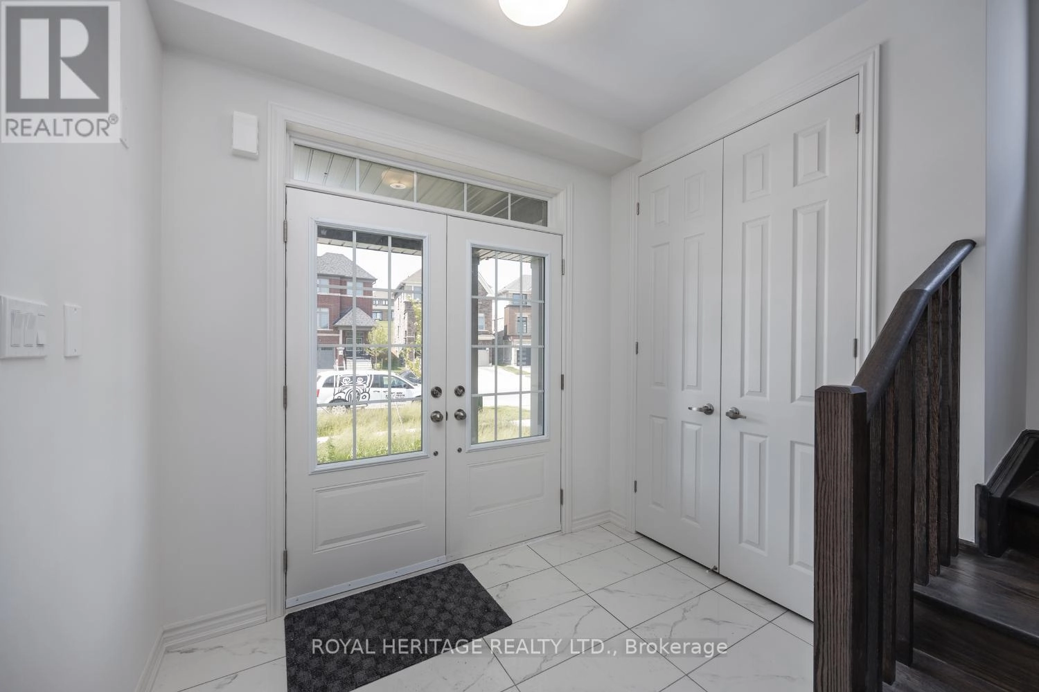 1010 Trailsview Avenue, Cobourg, Ontario  K9A 4J6 - Photo 3 - X12395255