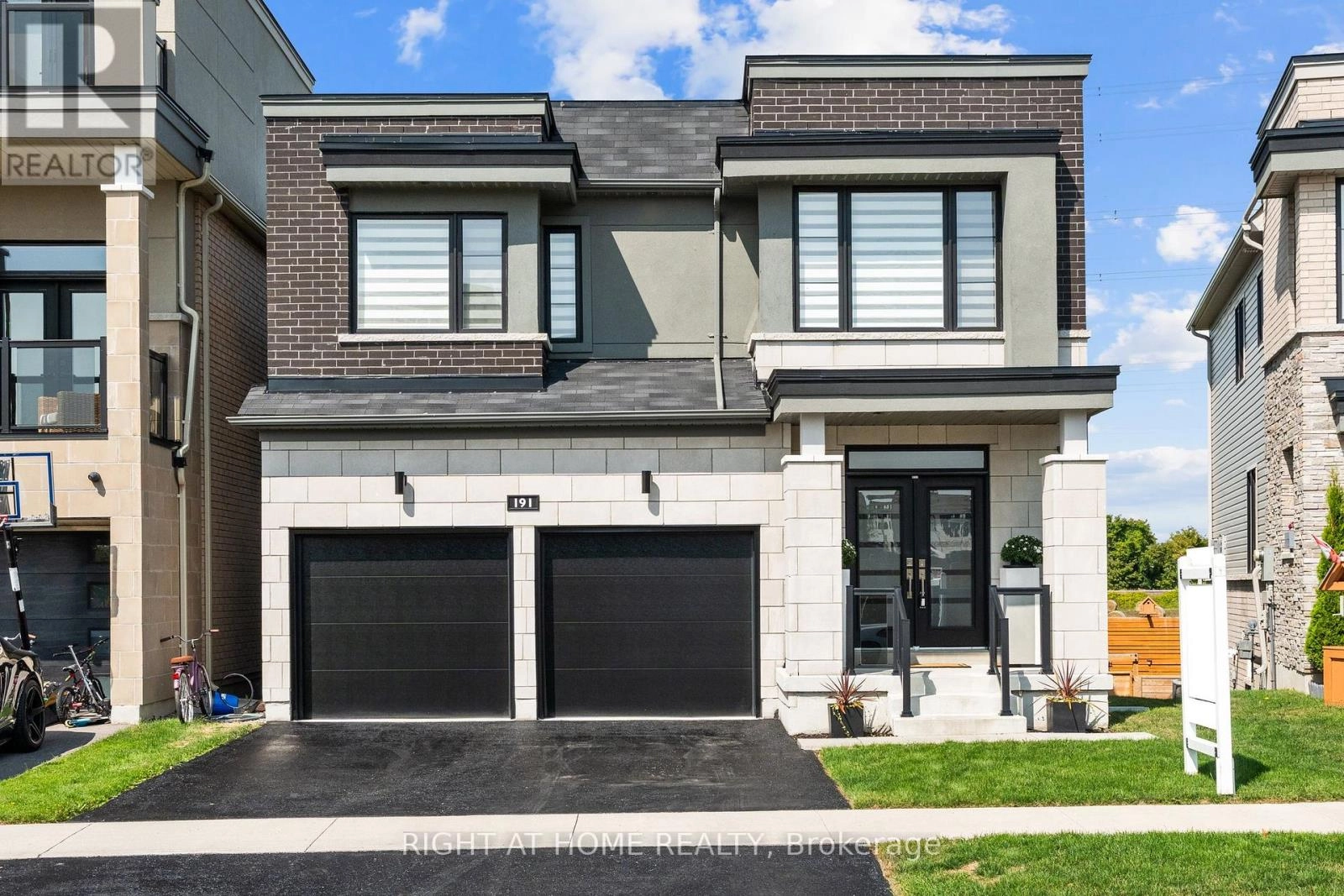 191 Yacht Drive, Clarington, Ontario  L1C 1Z8 - Photo 1 - E12396221