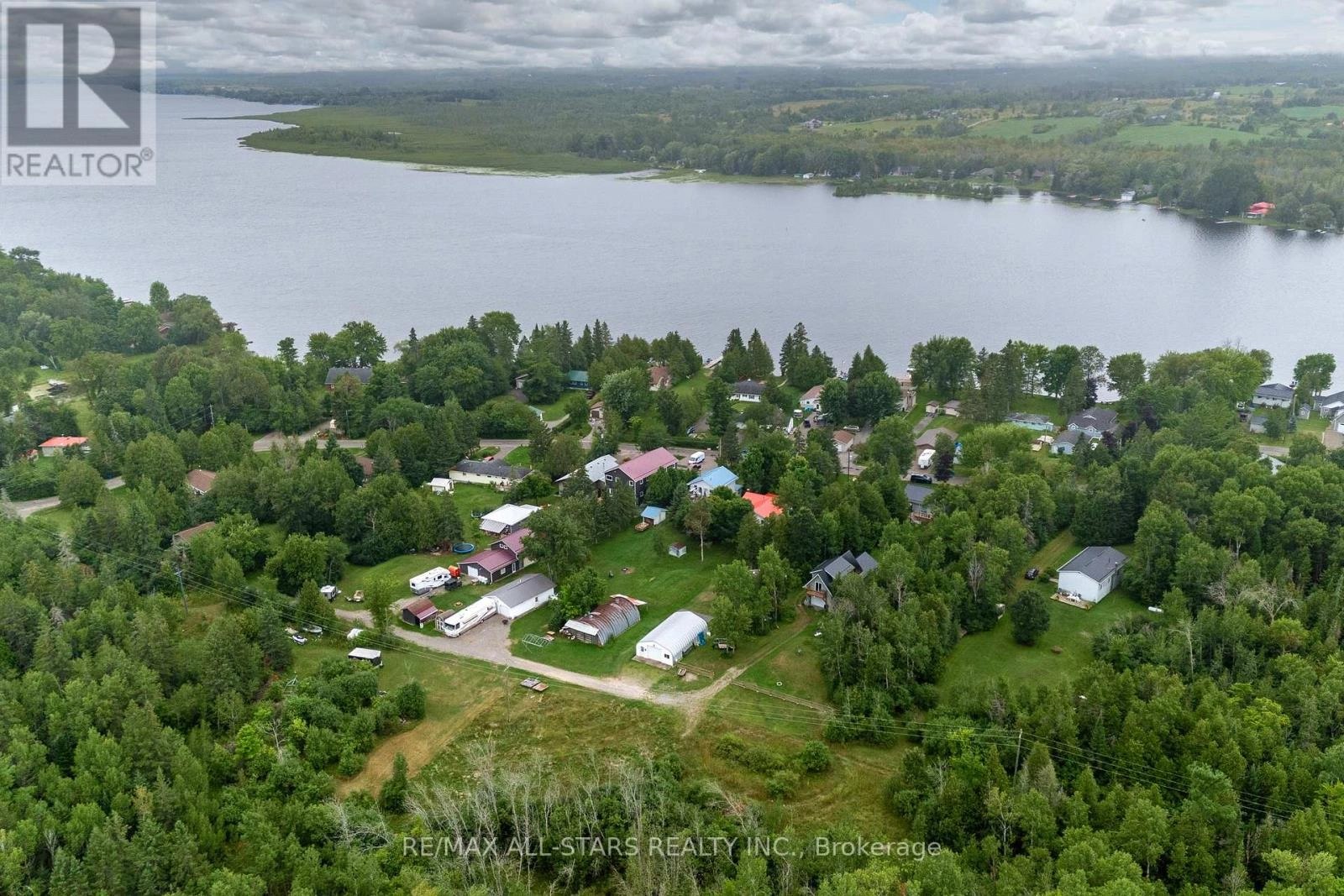 93 Sturgeon Glen Road, Kawartha Lakes, Ontario  K0M 1N0 - Photo 3 - X12396392