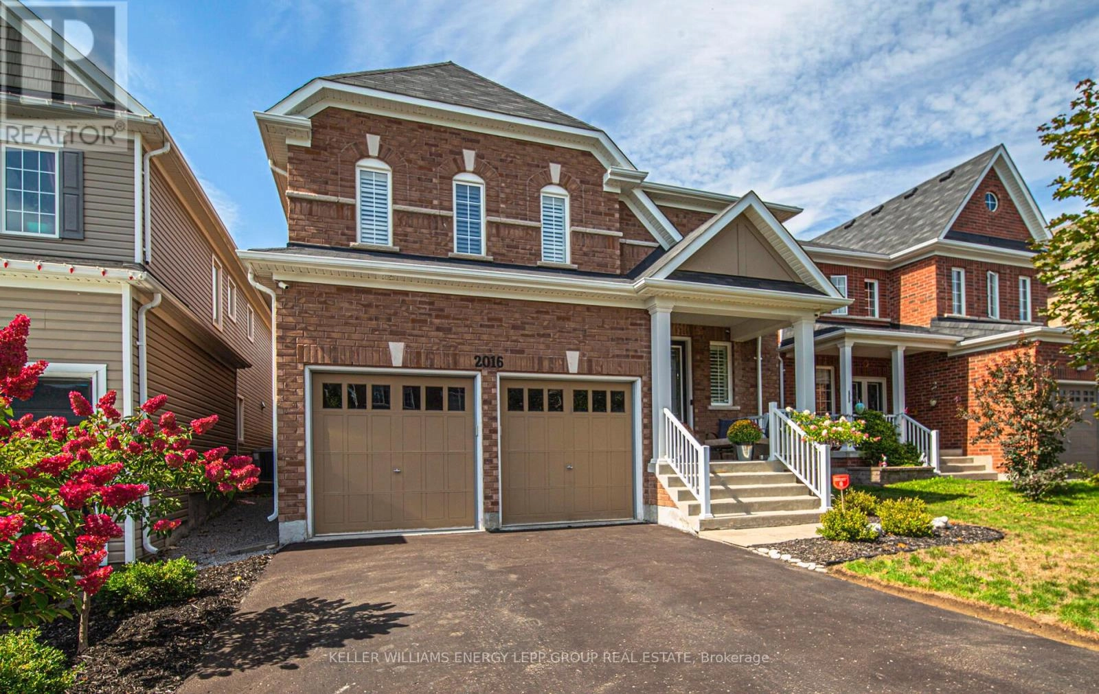 2016 Magee Court, Oshawa, Ontario  L1K 0W7 - Photo 2 - E12397654
