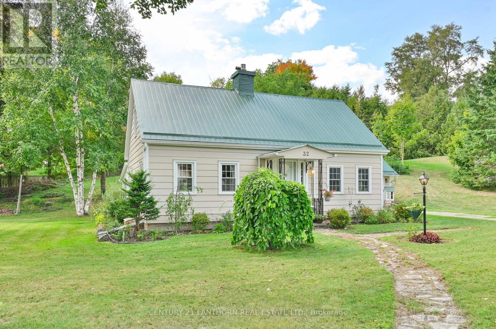 32 Davidson Street, Centre Hastings, Ontario  K0K 2K0 - Photo 3 - X12397758