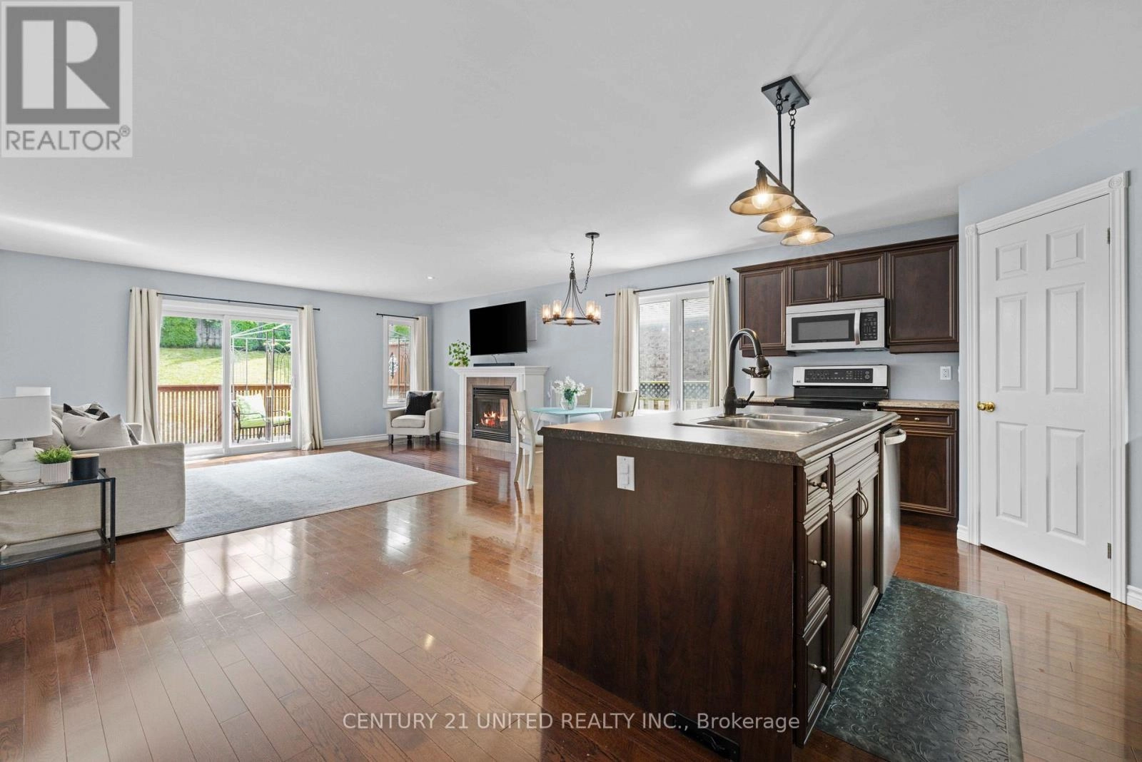 385 Bianco Crescent, Peterborough, Ontario  K9K 0A5 - Photo 2 - X12397880