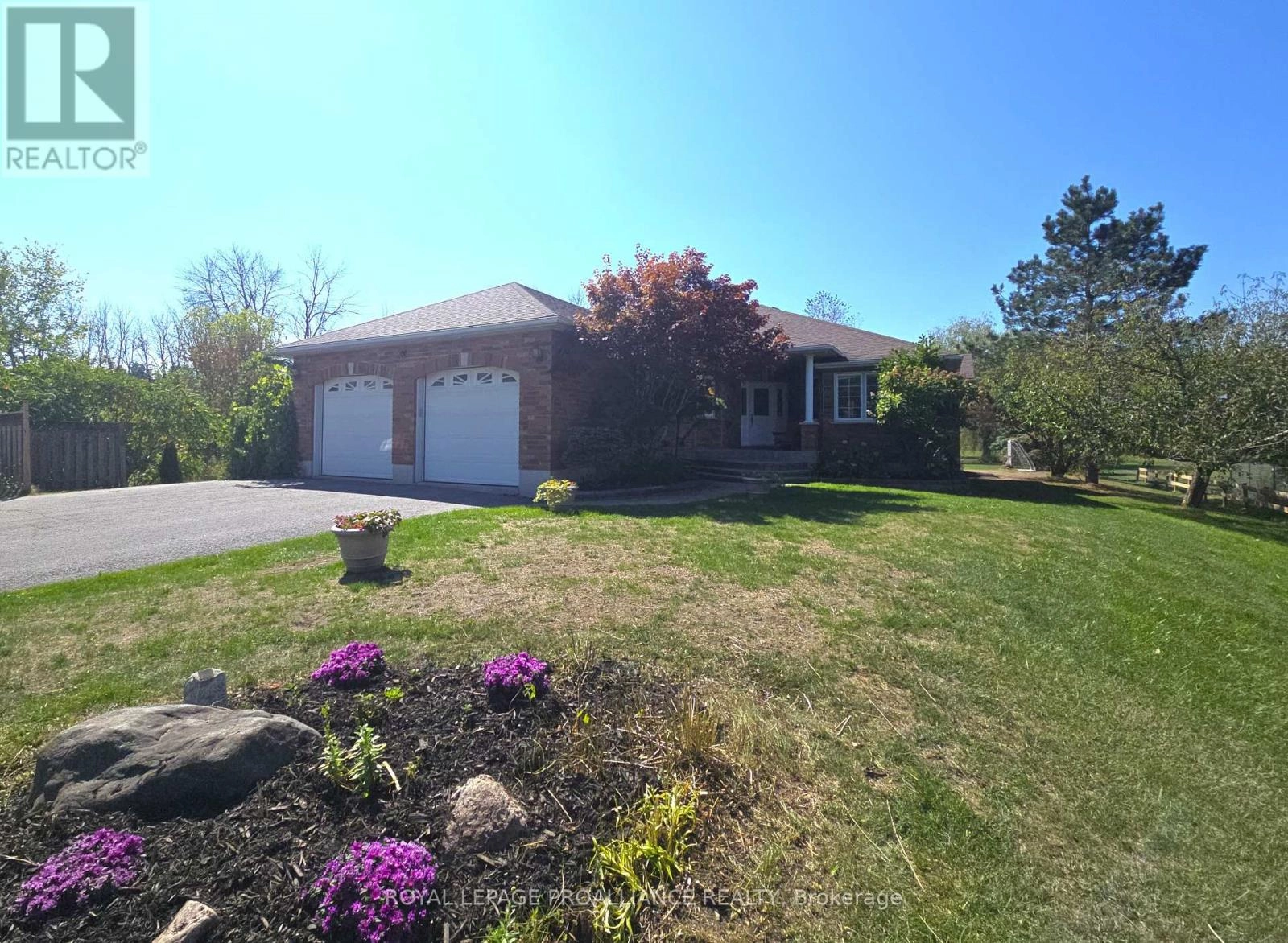 685 County Road 28, Prince Edward County, Ontario  K8N 4Z7 - Photo 1 - X12397231