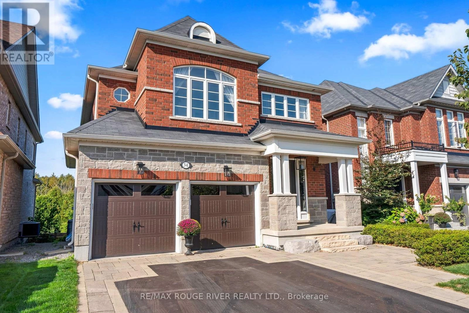 34 Endeavour Court, Whitby, Ontario  L1P 0B5 - Photo 1 - E12398166