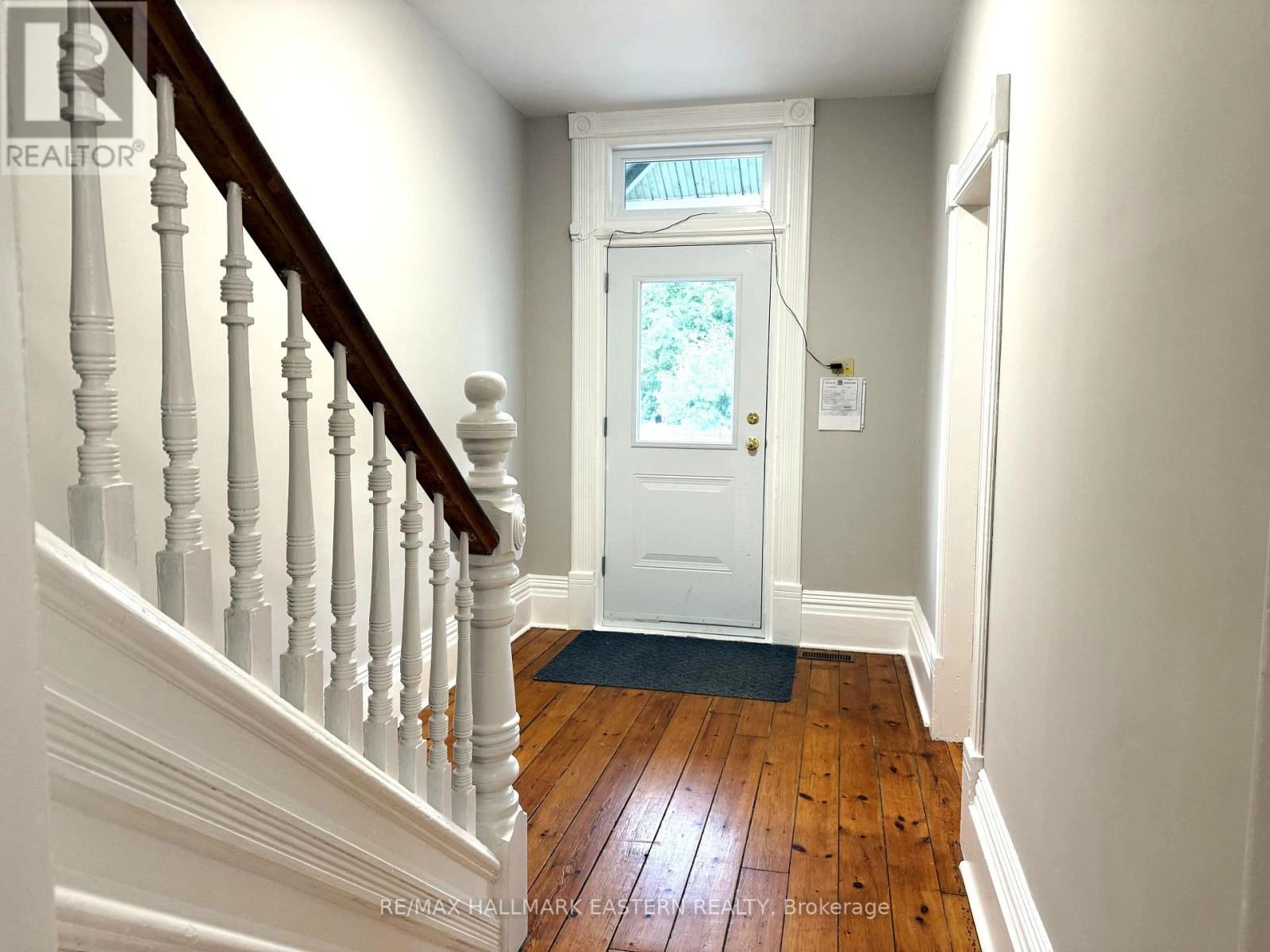215 Stewart Street, Peterborough, Ontario  K9J 3M6 - Photo 3 - X12398297