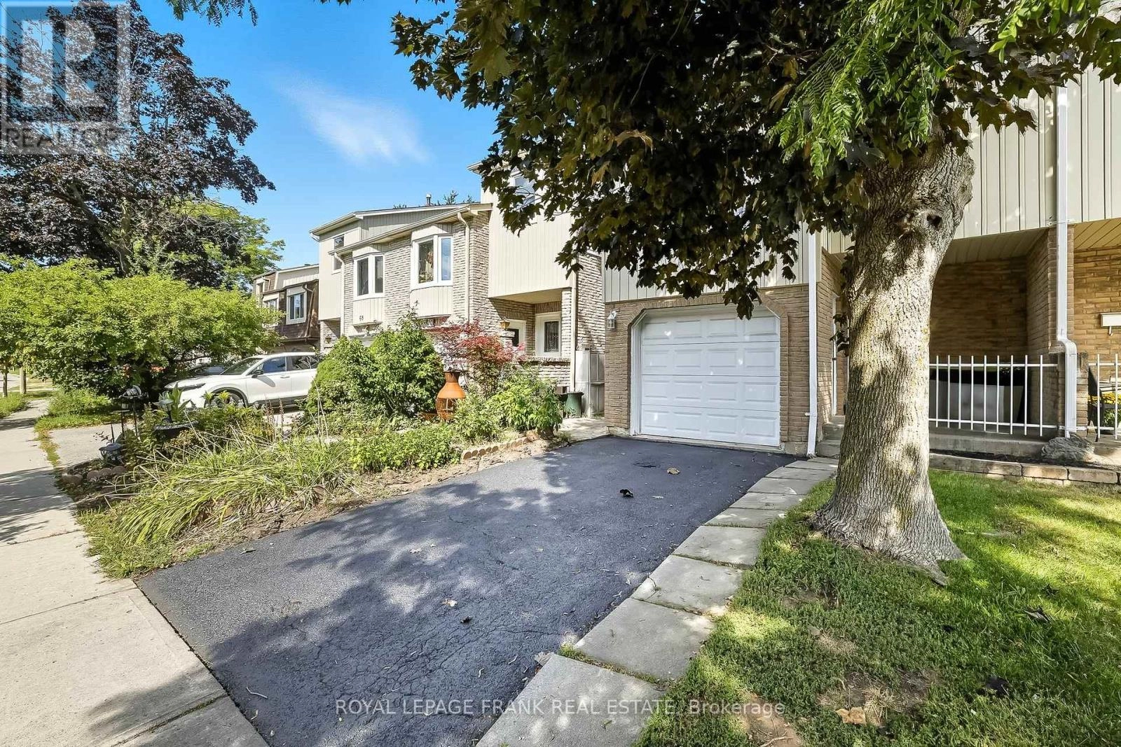72 Reginald Crescent, Markham, Ontario  L3P 3T9 - Photo 3 - N12398383