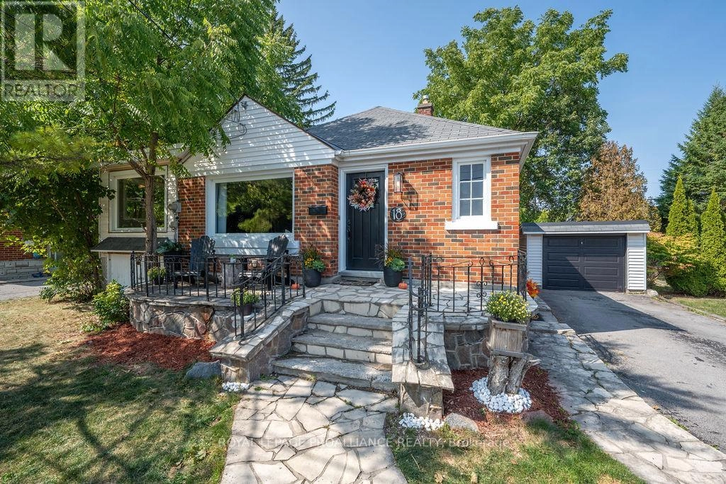 18 Reynolds Crescent, Belleville, Ontario  K8P 2W7 - Photo 1 - X12398374
