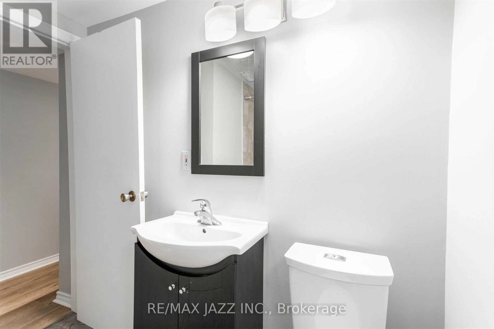 38 John Scott Avenue, Clarington, Ontario L1C 4K9 - Photo 12 - E12399679