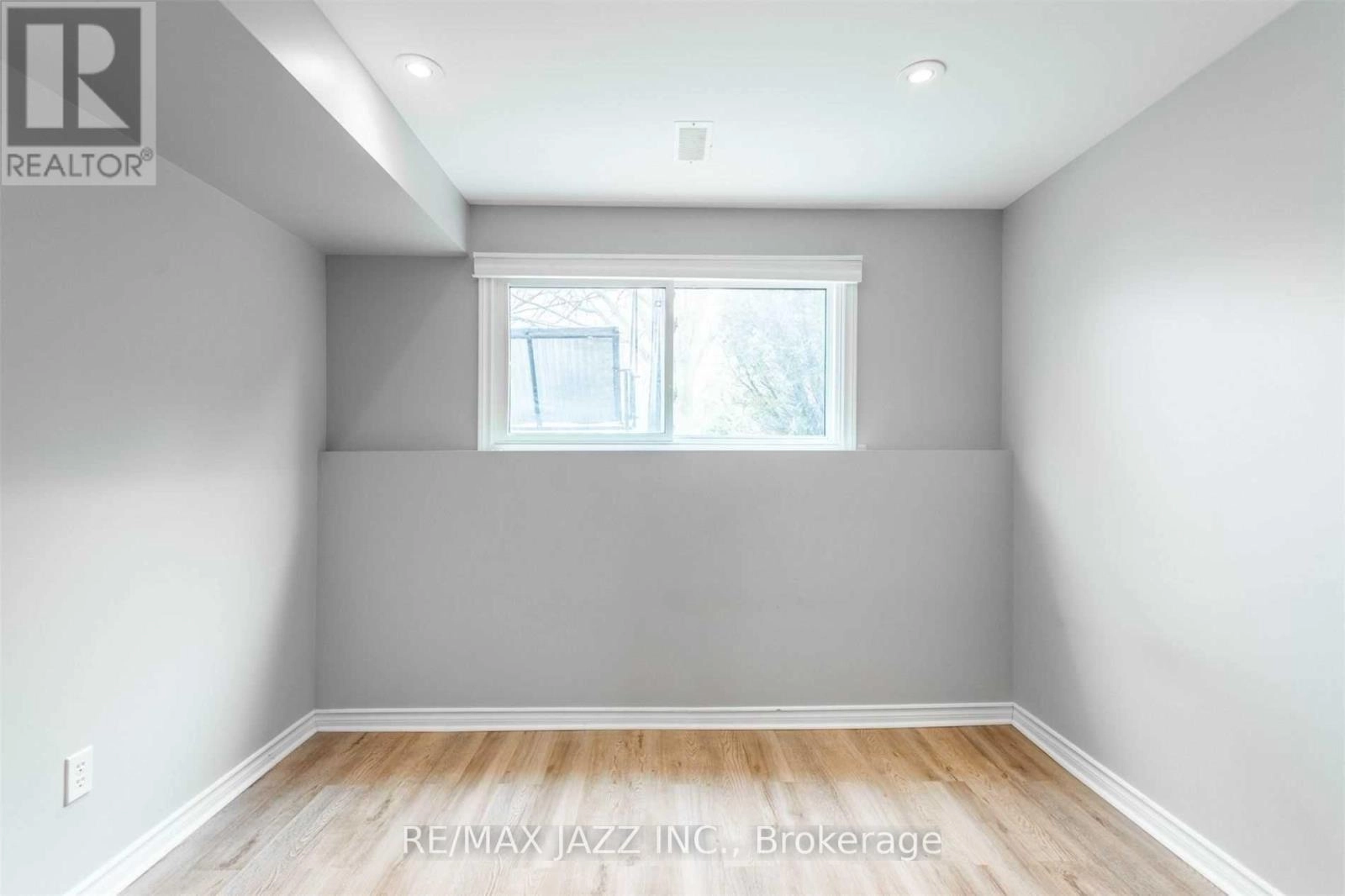 38 John Scott Avenue, Clarington, Ontario  L1C 4K9 - Photo 2 - E12399679
