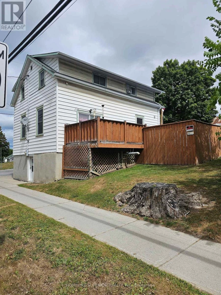 98 Paul Drive, Lanark Highlands, Ontario  K0G 1K0 - Photo 2 - X12399620