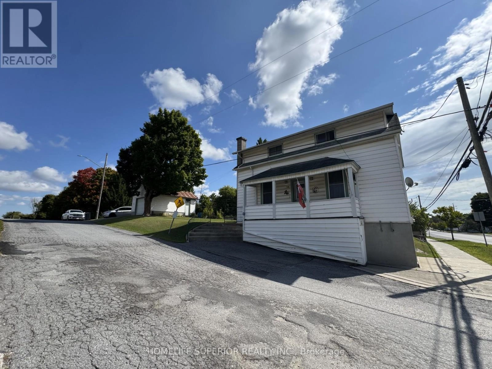 98 Paul Drive, Lanark Highlands, Ontario  K0G 1K0 - Photo 3 - X12399620