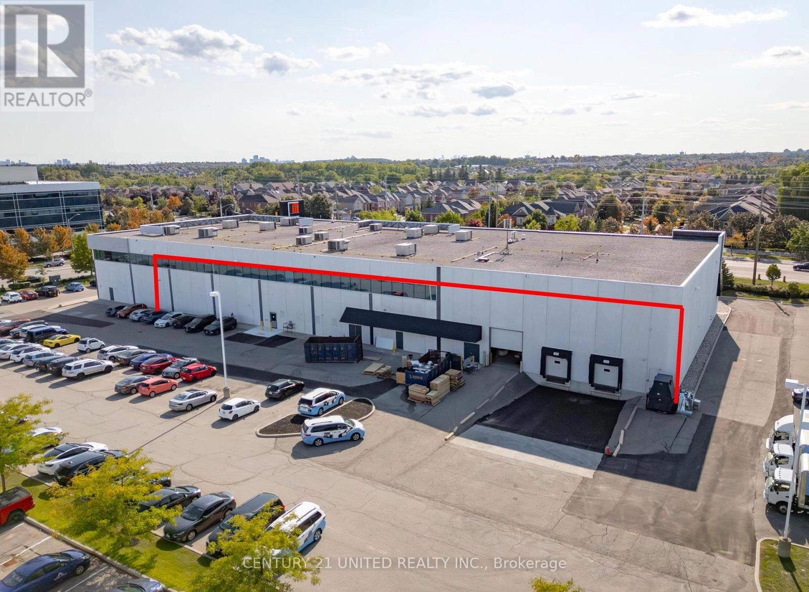 2 - 10 Via Renzo Drive, Richmond Hill, Ontario  L4S 0B6 - Photo 3 - N12358952