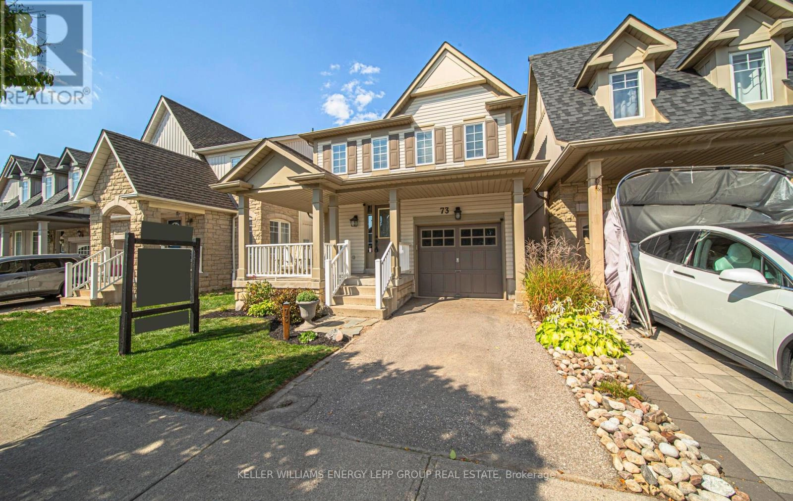 73 Haverhill Crescent, Whitby, Ontario  L1R 3E8 - Photo 3 - E12400115