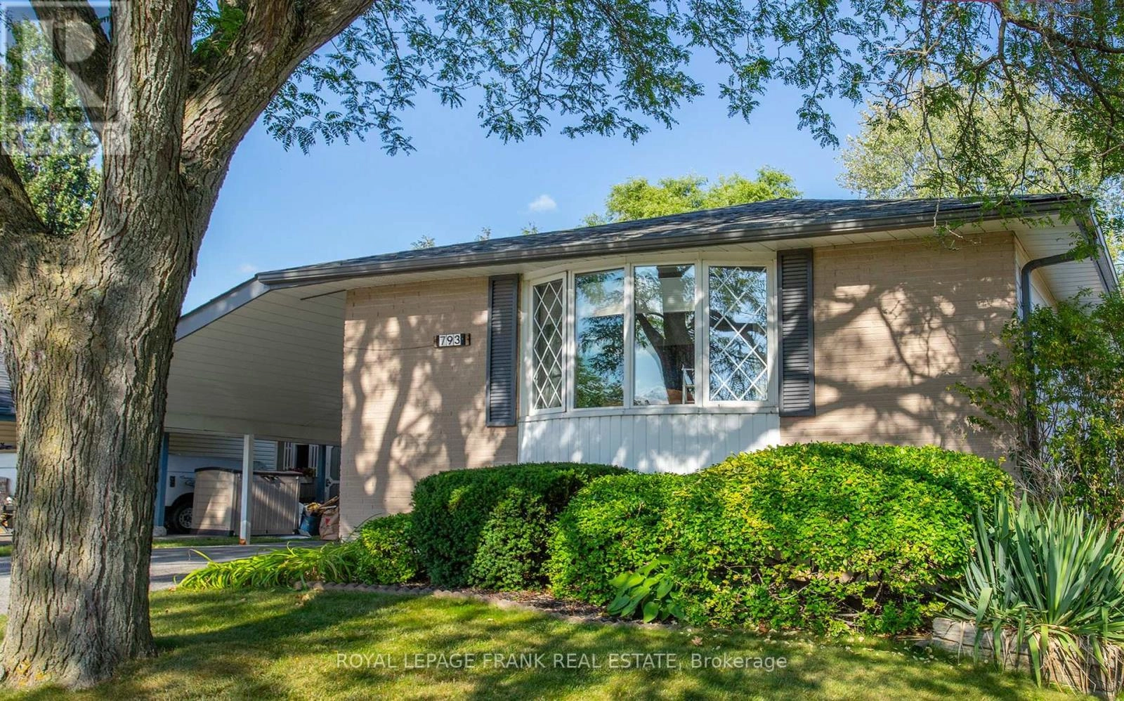 793 Central Park Boulevard N, Oshawa, Ontario  L1G 6B2 - Photo 2 - E12400874