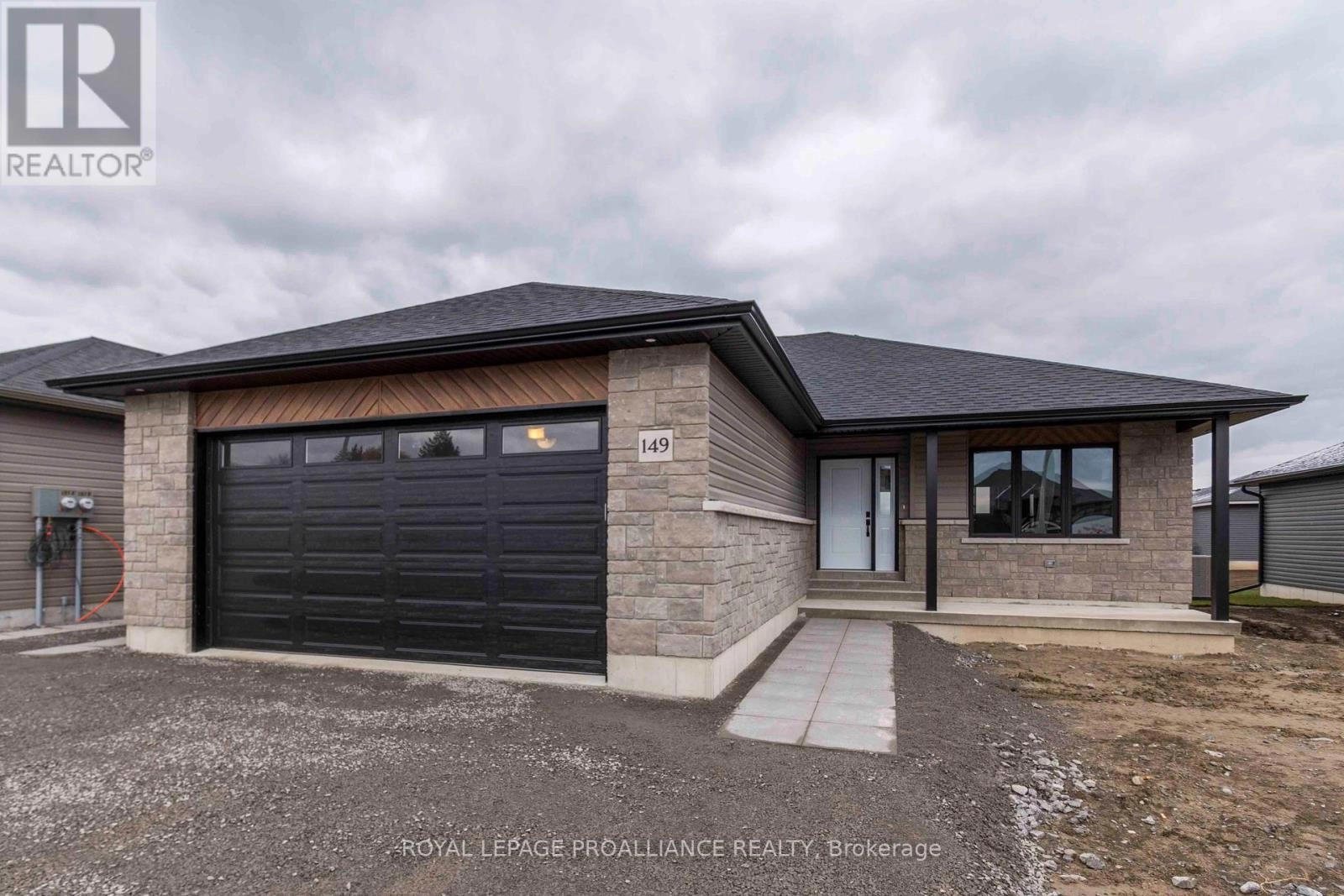 149b Sienna Avenue, Belleville, Ontario  K8P 0J5 - Photo 1 - X12401143