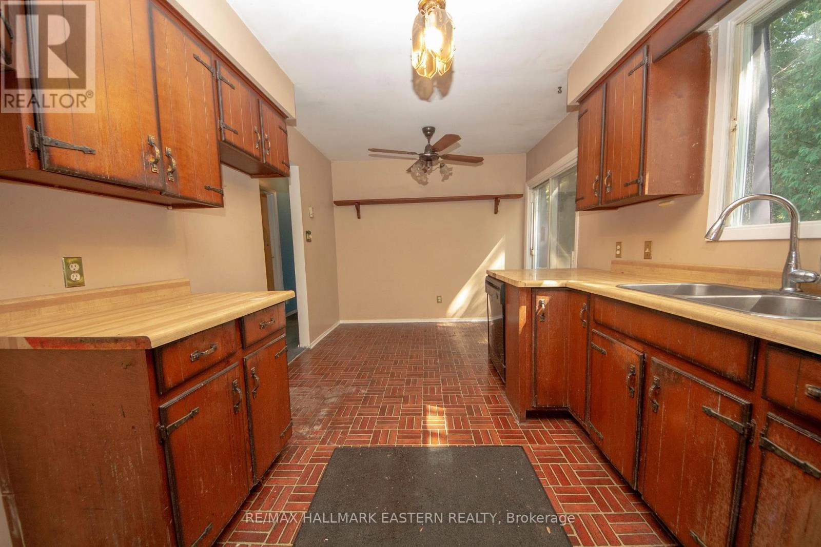 3025 Lockhart Road, Clarington, Ontario  L1B 1L9 - Photo 2 - E12401342