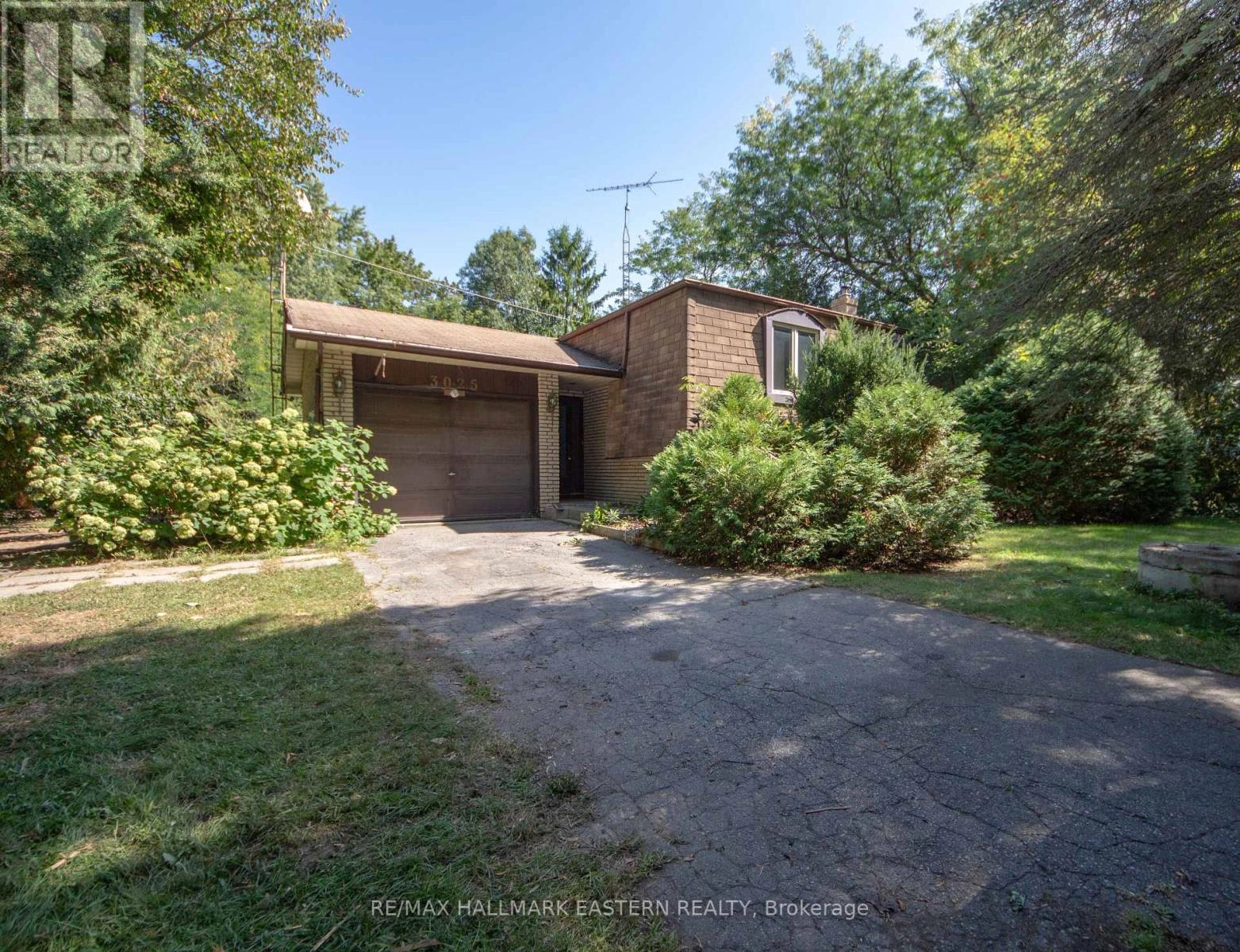 3025 Lockhart Road, Clarington, Ontario  L1B 1L9 - Photo 1 - E12401342
