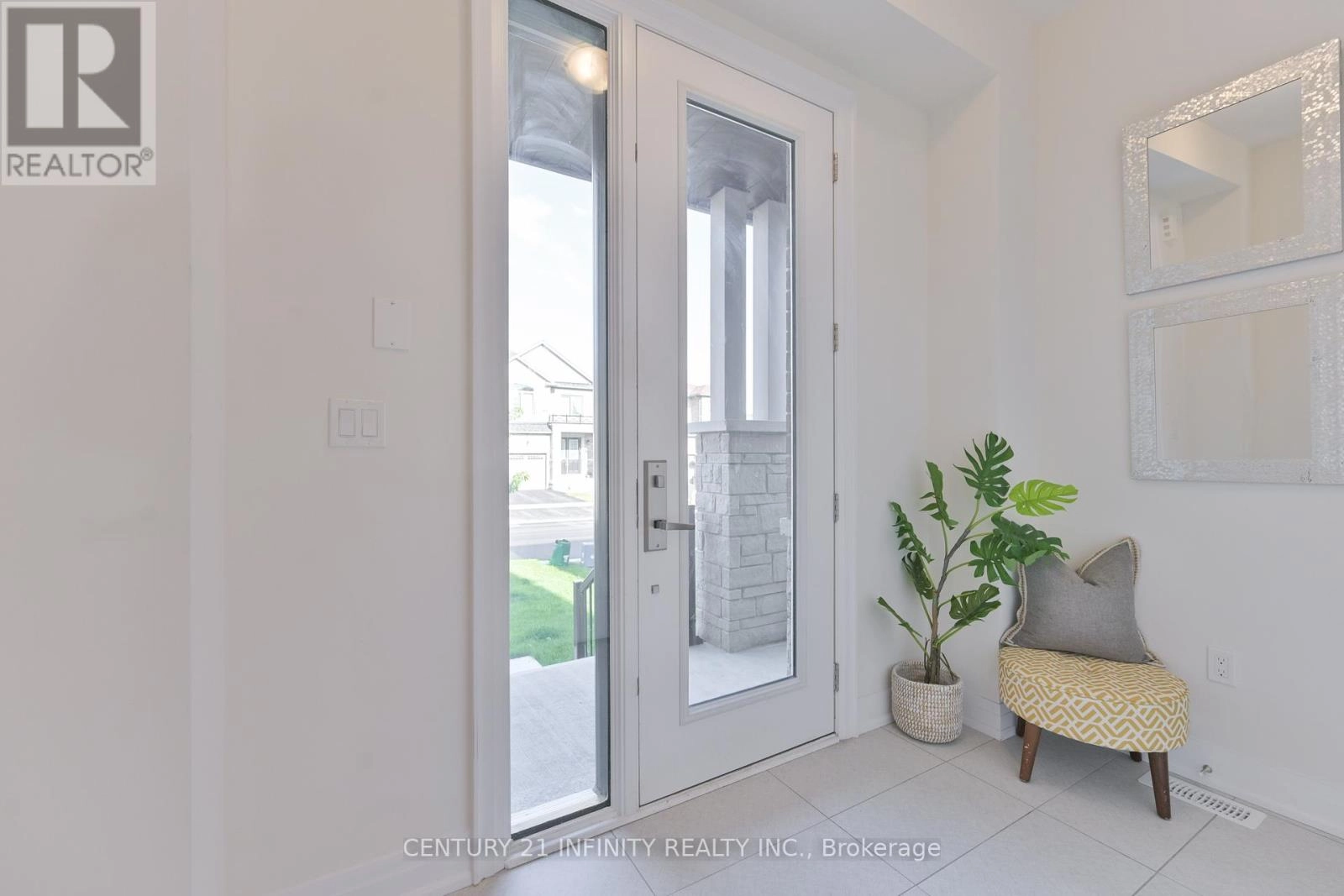 10 Hoad Street, Clarington, Ontario  L1B 0W1 - Photo 3 - E12402413