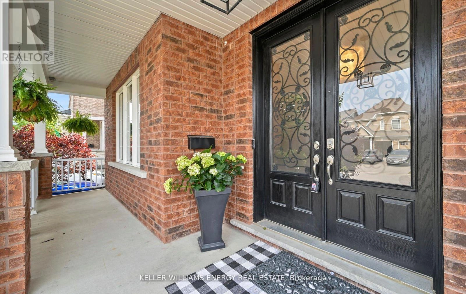 2032 Kurelo Drive, Oshawa, Ontario  L1K 0W7 - Photo 2 - E12375815
