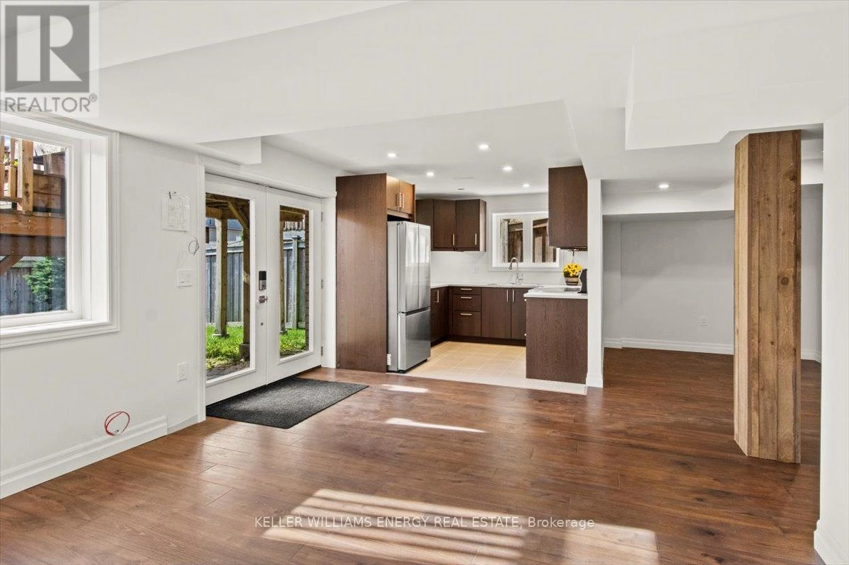 213 Glenabbey Drive, Clarington, Ontario L1E 0C4 - Photo 5 - E12402537