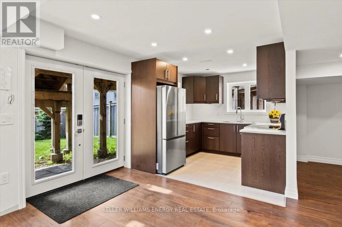 213 Glenabbey Drive, Clarington, Ontario L1E 0C4 - Photo 8 - E12402537