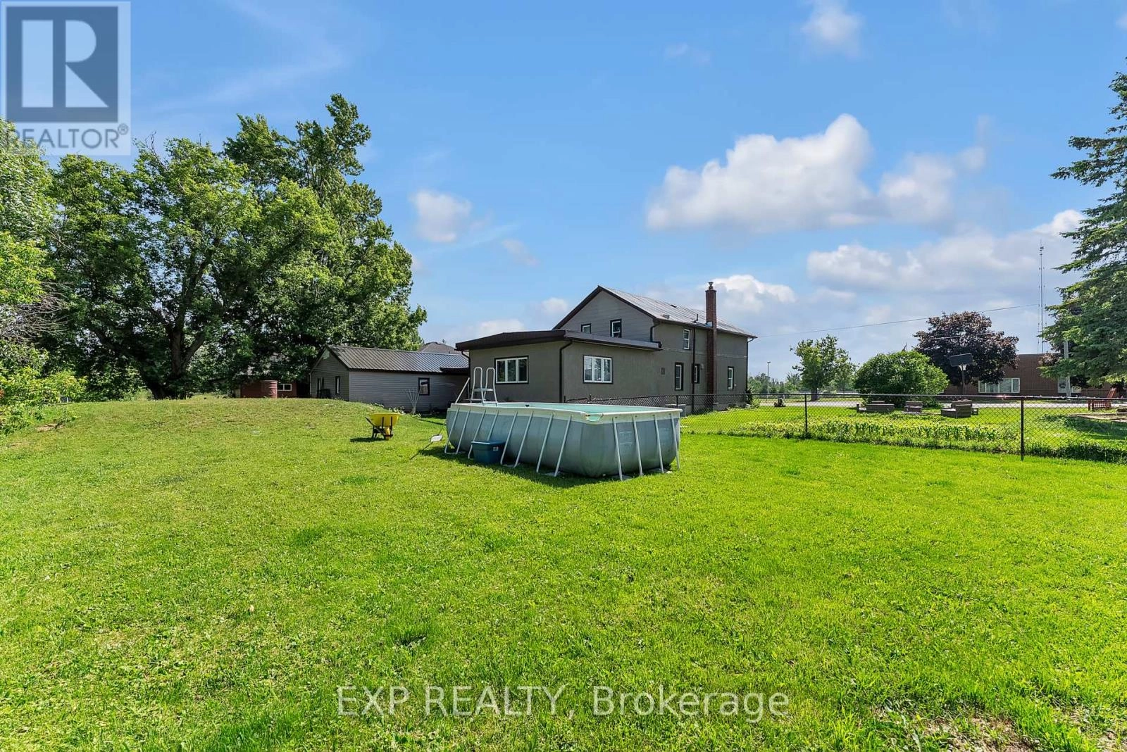 113 Pleasant Drive, Greater Napanee, Ontario  K0K 2Z0 - Photo 1 - X12245415