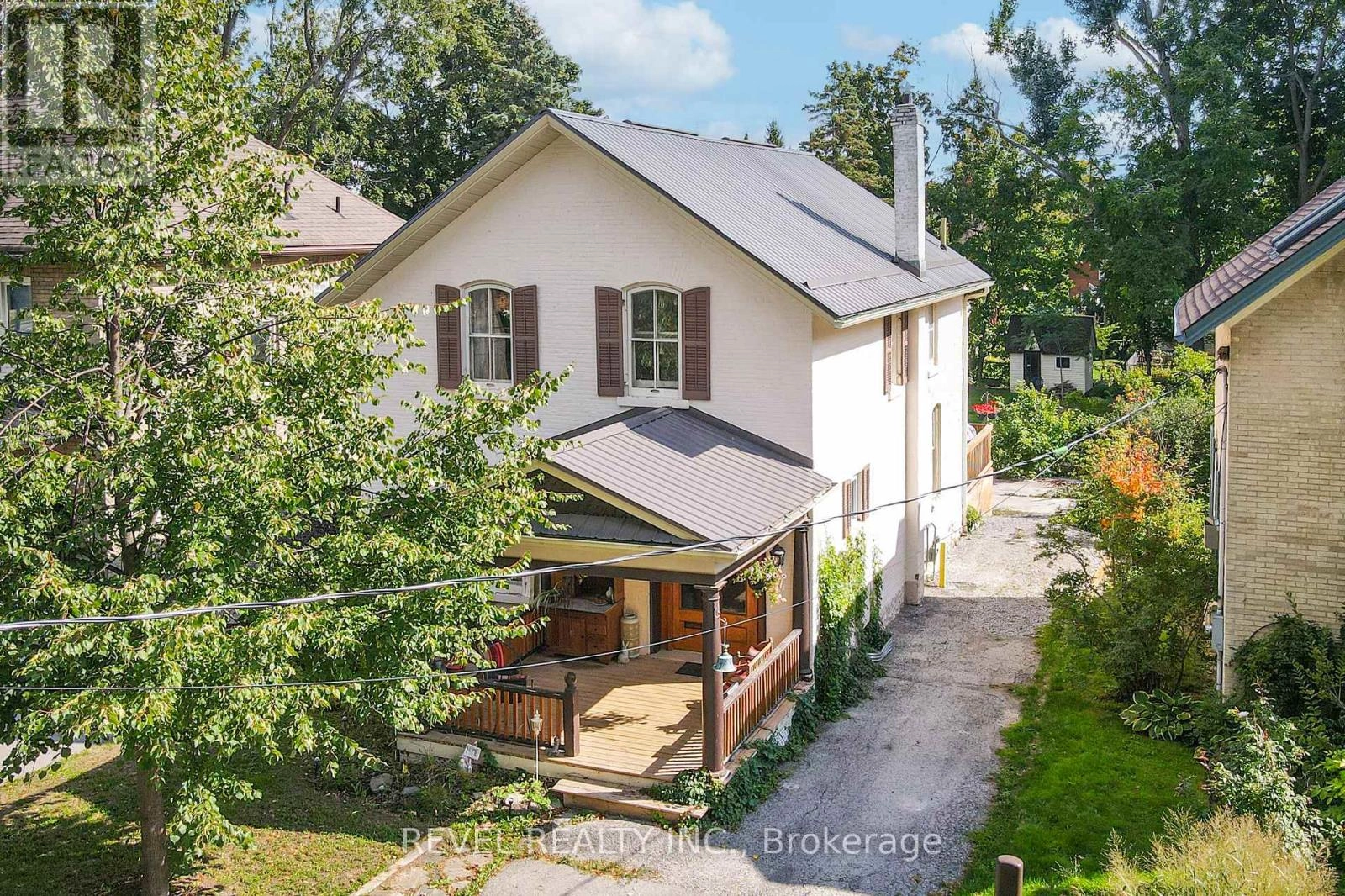 61 Bond Street, Kawartha Lakes, Ontario  K9V 3R3 - Photo 2 - X12403197