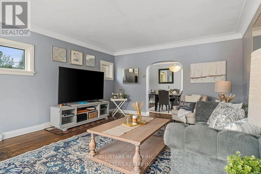 61 Francis Street E, Kawartha Lakes, Ontario  K0M 1N0 - Photo 11 - X12403523