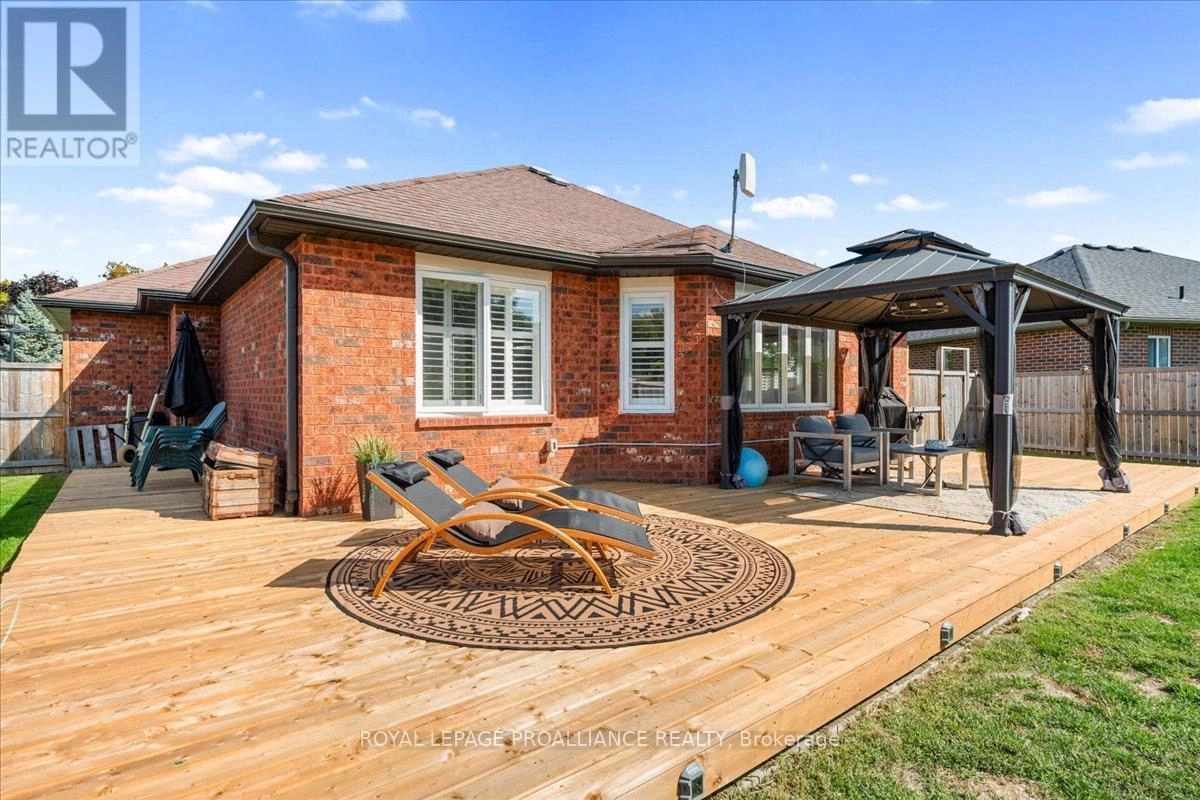 90 High Street, Trent Hills, Ontario  K0L 1L0 - Photo 2 - X12403791